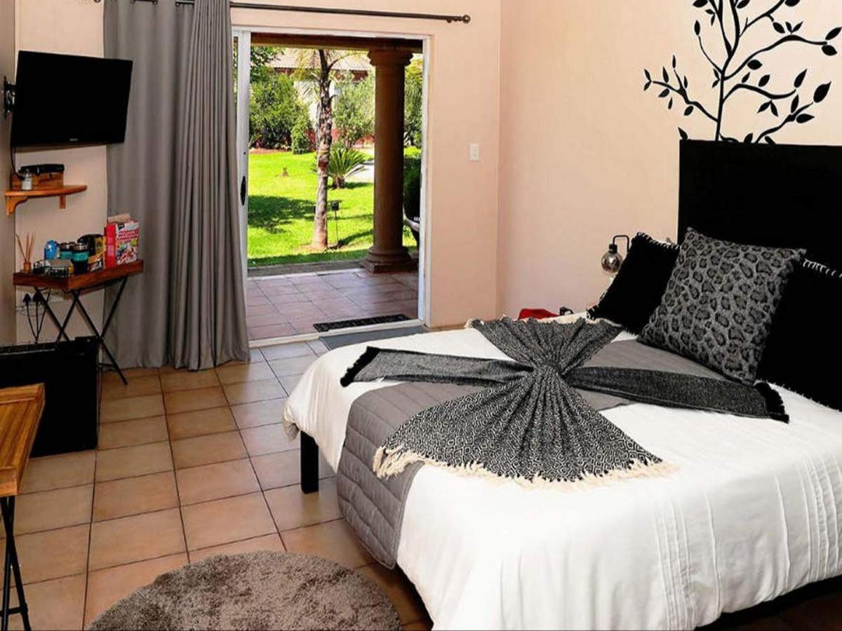 Tamarisk Guest Lodge 伯诺尼 外观 照片