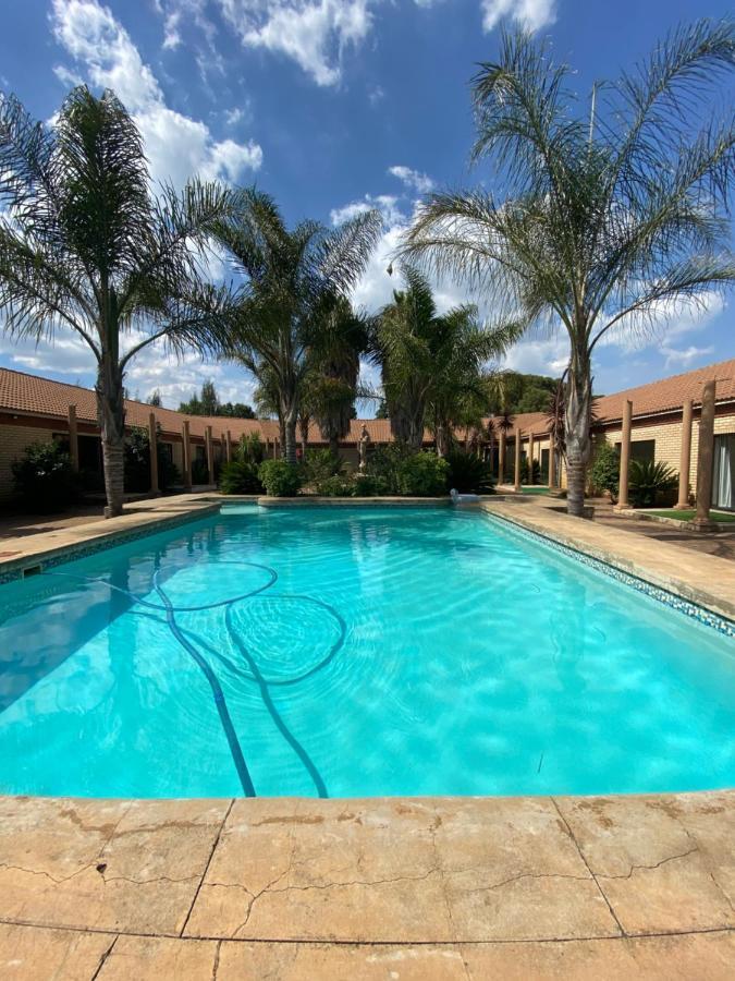 Tamarisk Guest Lodge 伯诺尼 外观 照片