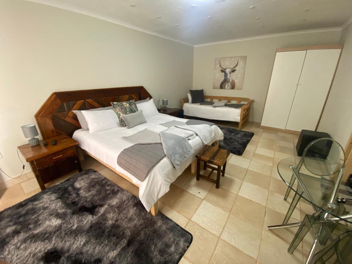Tamarisk Guest Lodge 伯诺尼 外观 照片